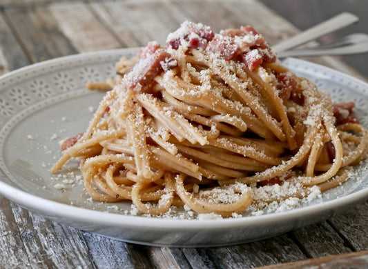 Spaghetti Integrali con Speck e Pecorino